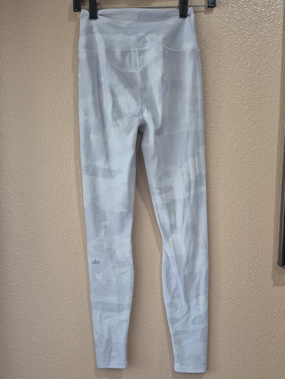 ALO Light Grey Camo Leggings